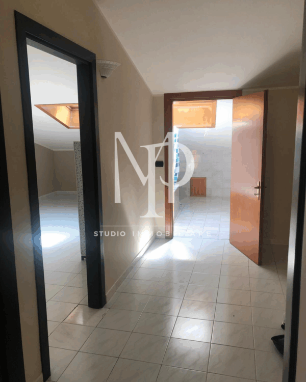 Affittasi ampio appartamento in via Francesco paga Benevento