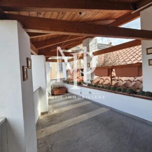 Affitto/vendita Splendido Palazzo Cielo-Terra Riqualificato nel Pieno Centro Storico di Benevento